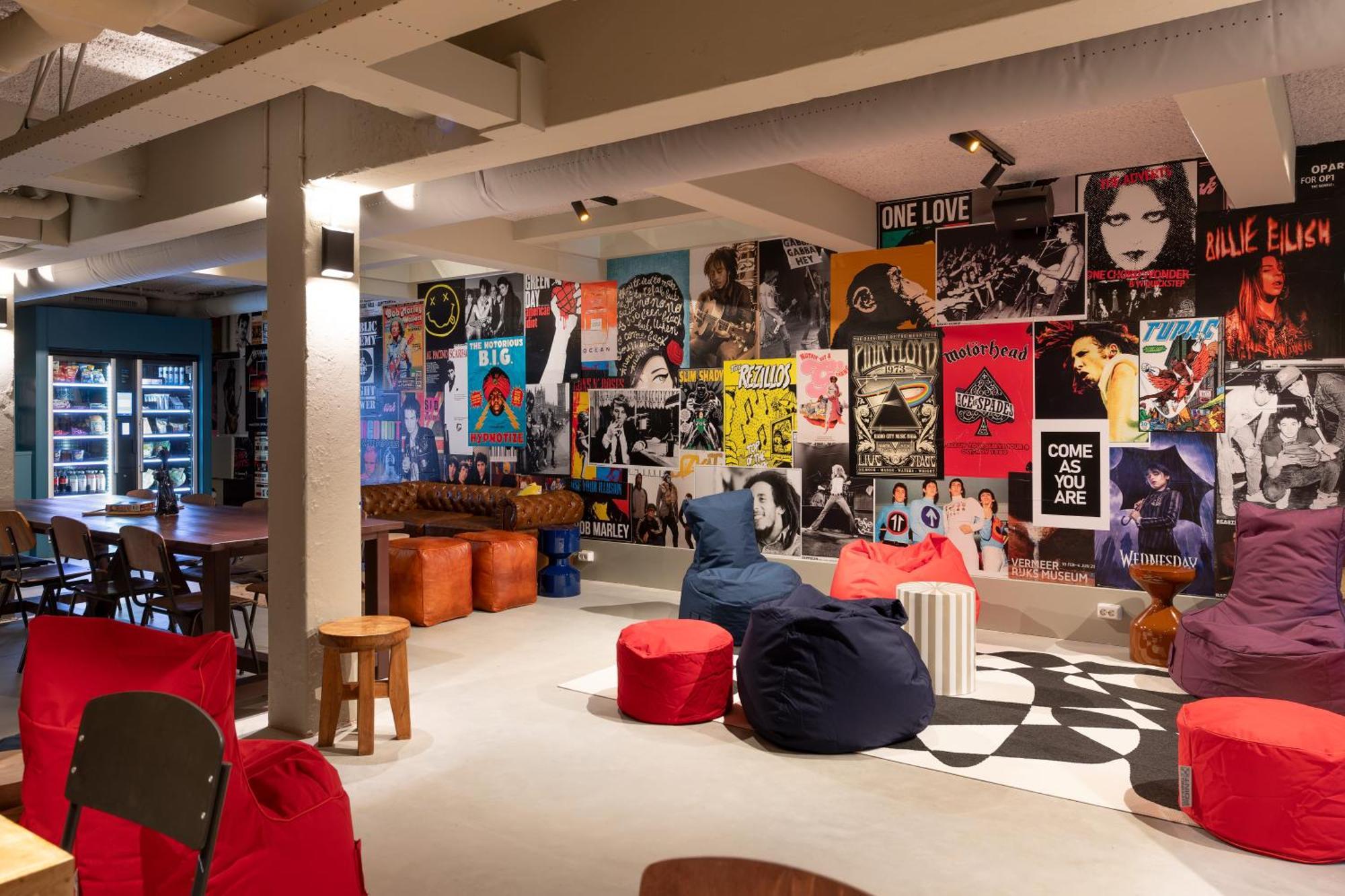 Stayokay Hostel Amsterdam Stadsdoelen - Refurbished November 2024 Εξωτερικό φωτογραφία